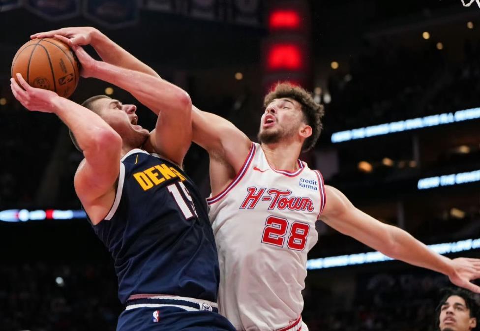 登录入口-火箭队首发难定？仅3人位置无忧！4前锋争夺2主力位，乌度卡精明