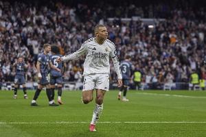 体育赛事-与弗兰-加西亚配合破门，这是姆巴佩职业生涯第一次攻入任意球