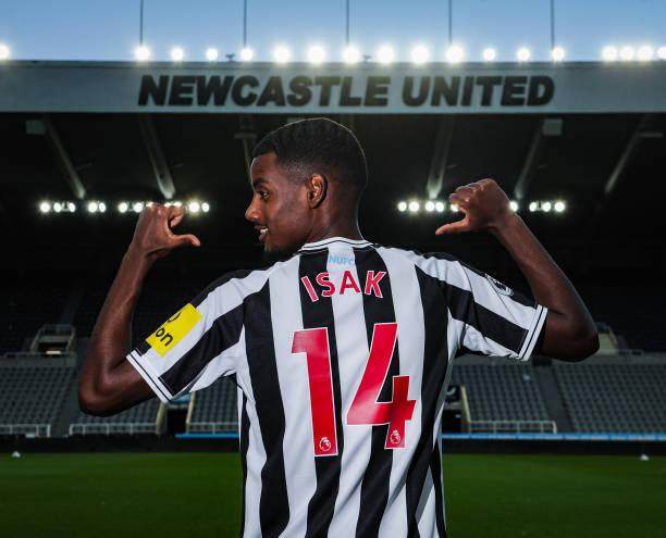 1661559971968042515.jpg 1418194840-612x612.jpg